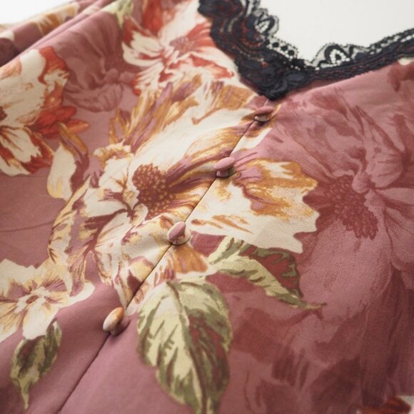 Torrid Chablis Floral Lace Trim Spaghetti Strap Cami Tank Top sz 2 - Picture 6 of 7